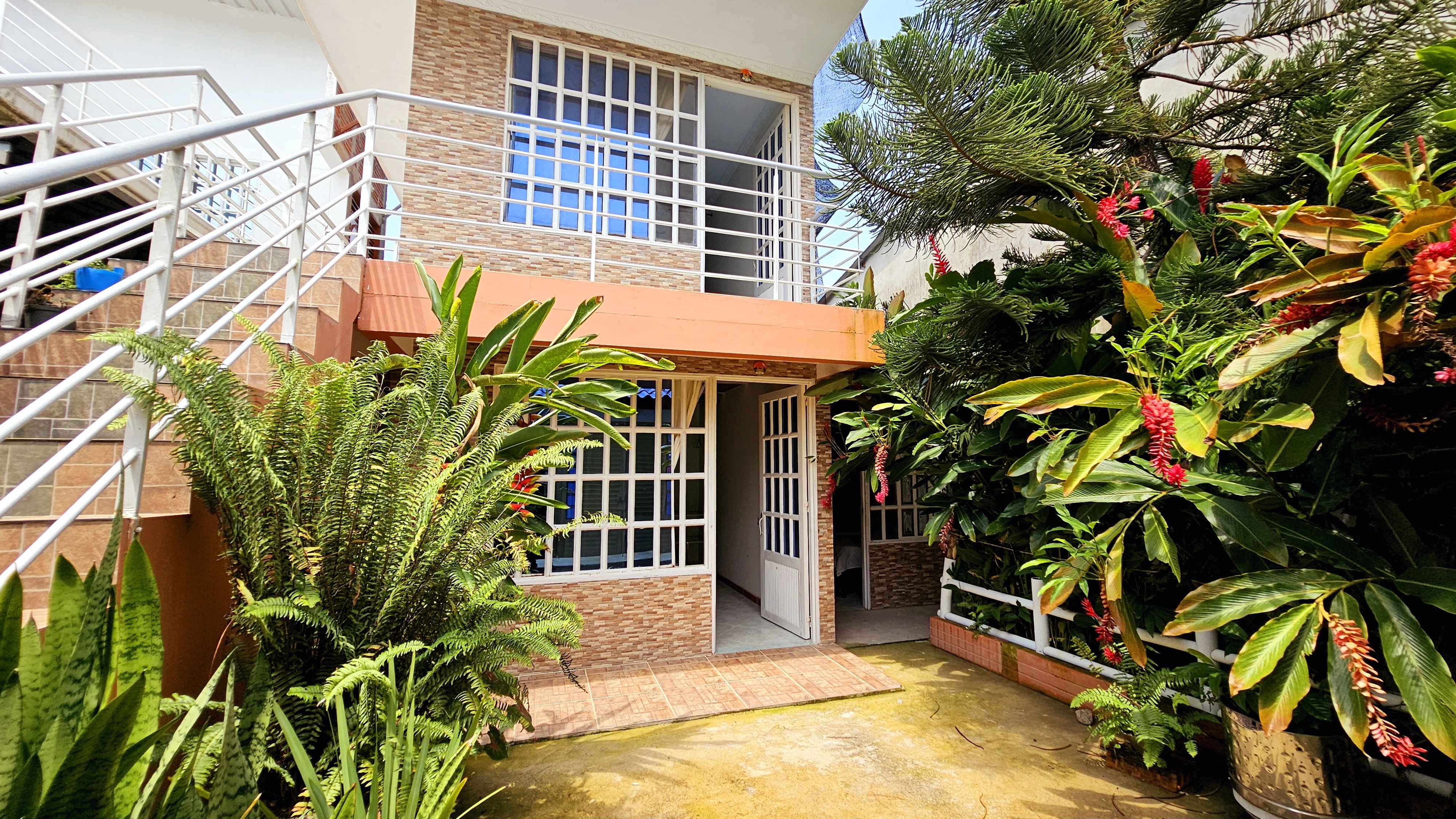 Portones del Mirador