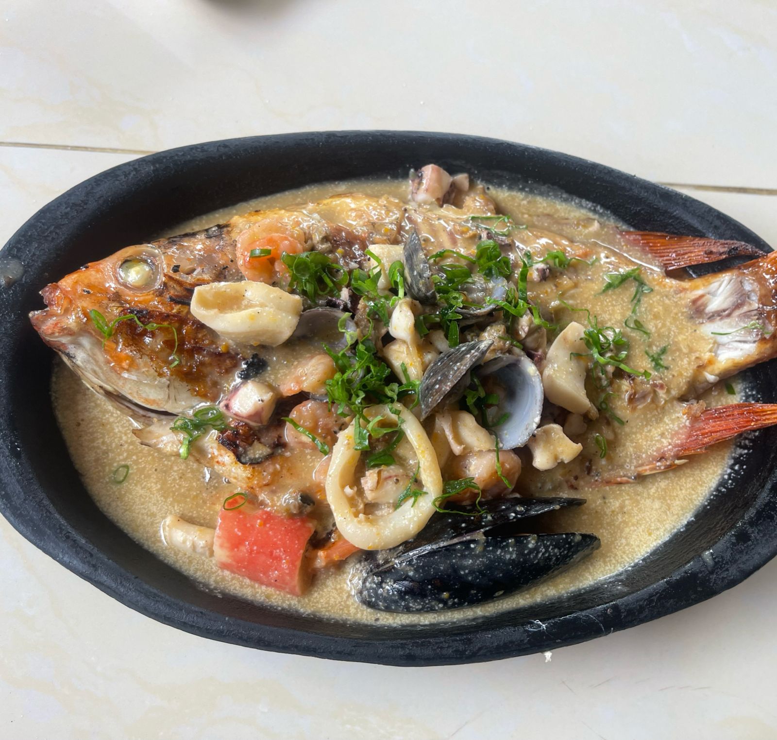 Mojarra en salsa Marinera
